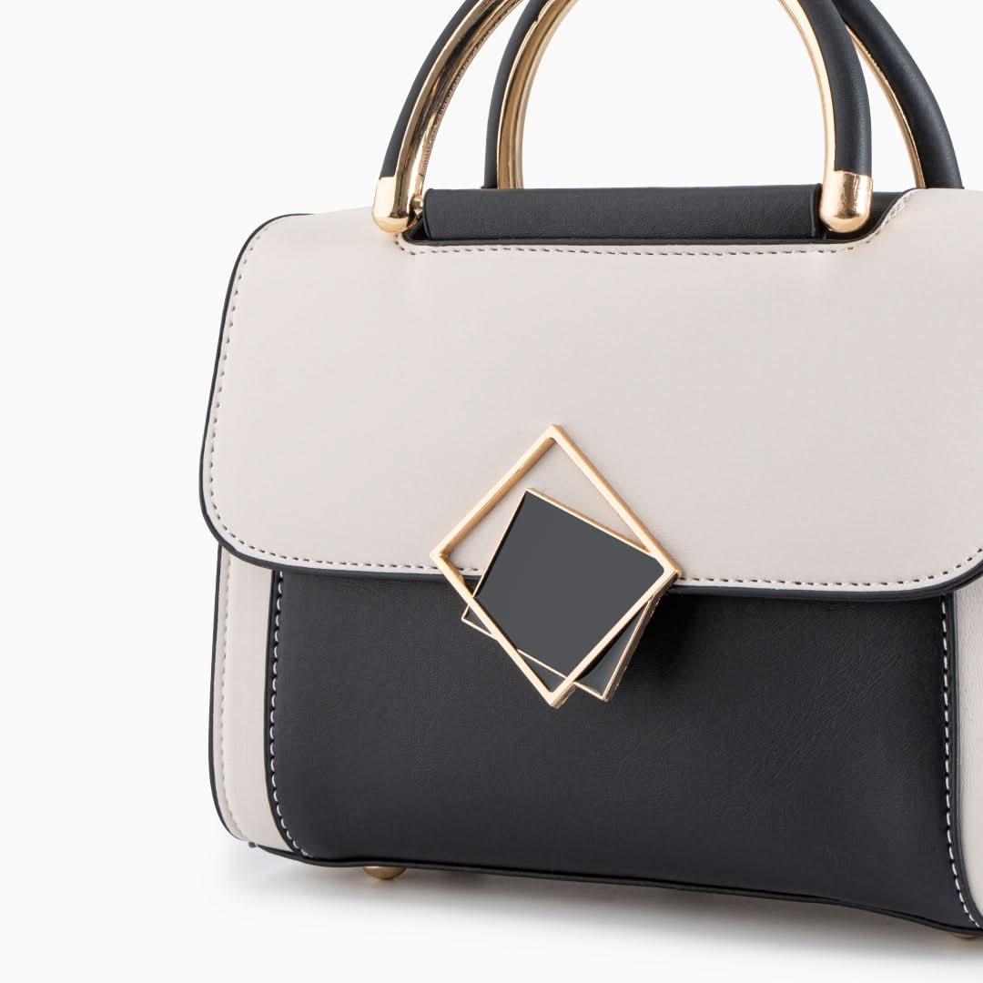 Rylee Flair Shoulder Bag - ShopLorca