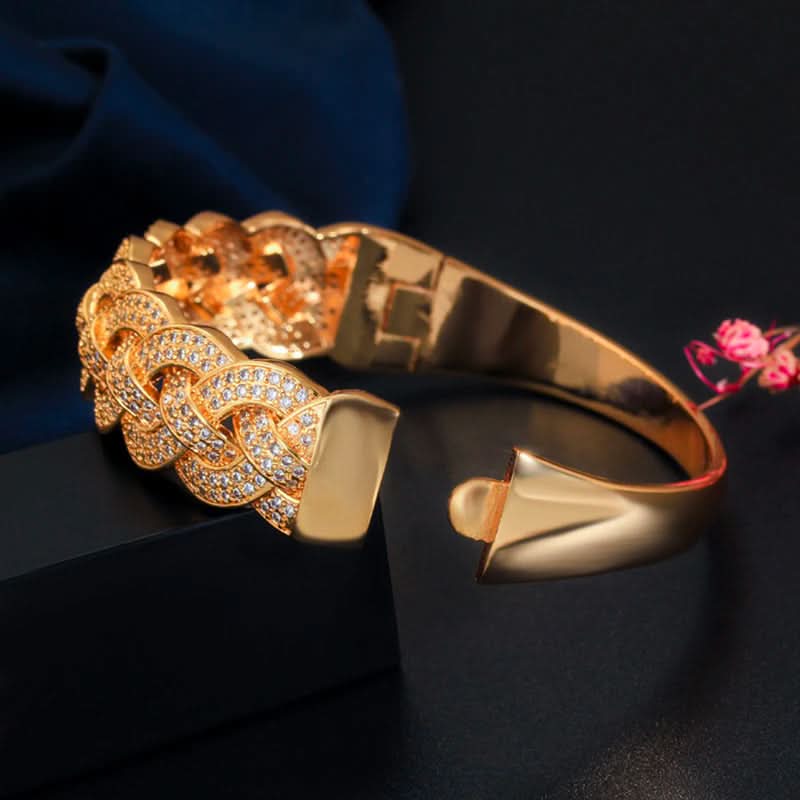 Sparkling Intertwined Jewelry Set - ShopLorca